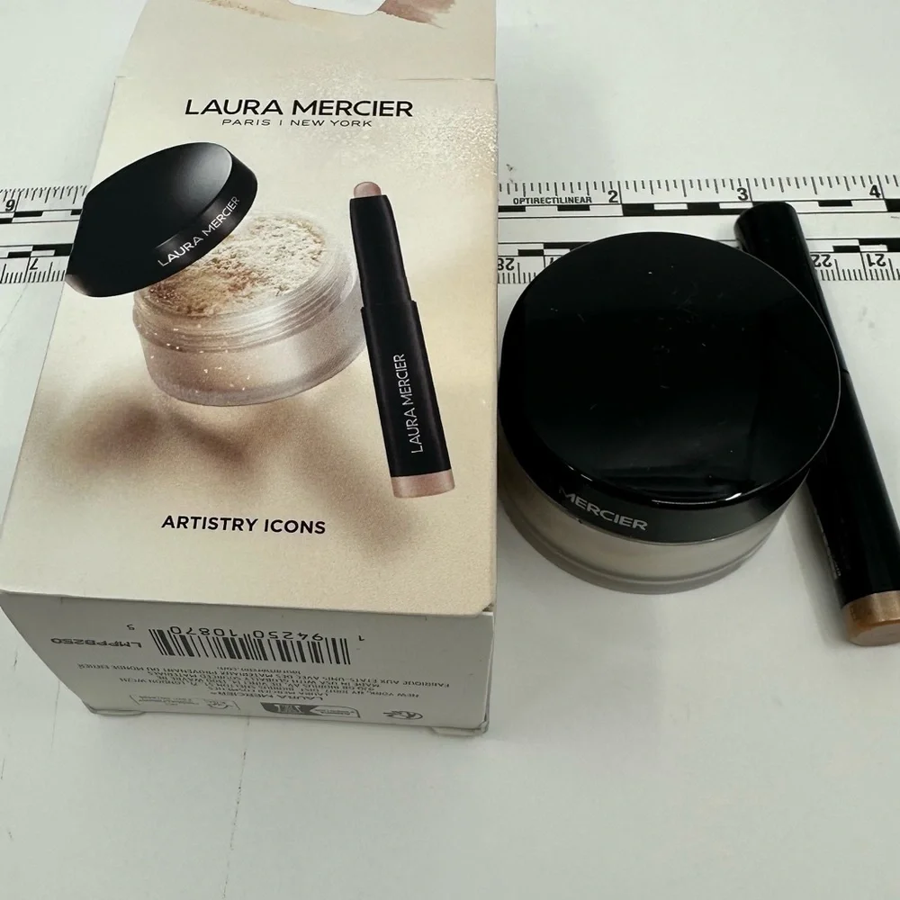🆕  Laura Mercier Artistry Icons Mini Set, Translucent Powder + Caviar Stick